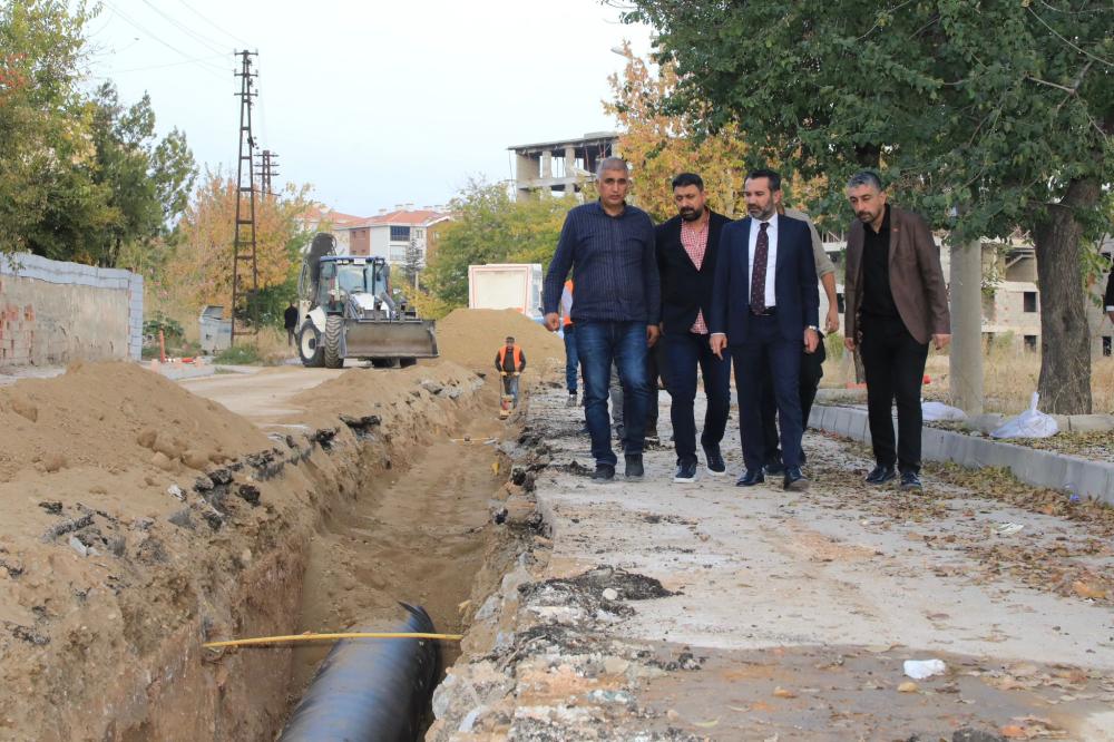 ELAZIĞ BELEDİYE BAŞKANI ŞAHİN ŞERİFOĞULLARI, ALTYAPI YENİLEME ÇALIŞMALARINA İLİŞKİN İNCELEMELERDE BULUNDU