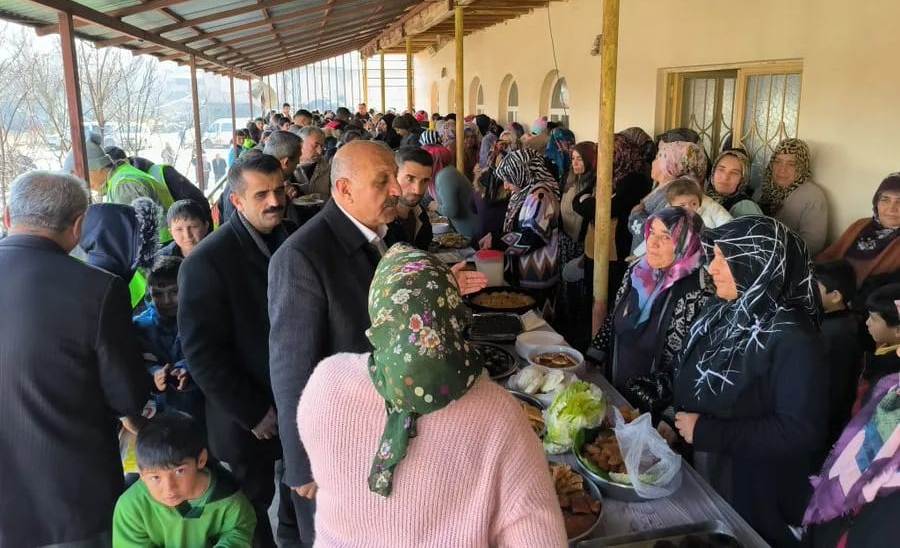 MALATYA'DA DEPREMZEDE KADINLARIN KERMES GELİRLERİ FİLİSTİN'E GİDECEK