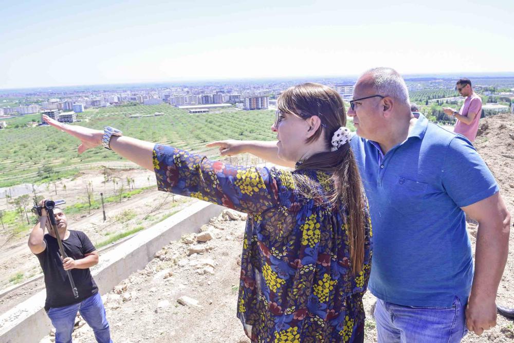 Eşbaşkan Yazar, millet bahçesinde incelemelerde bulundu