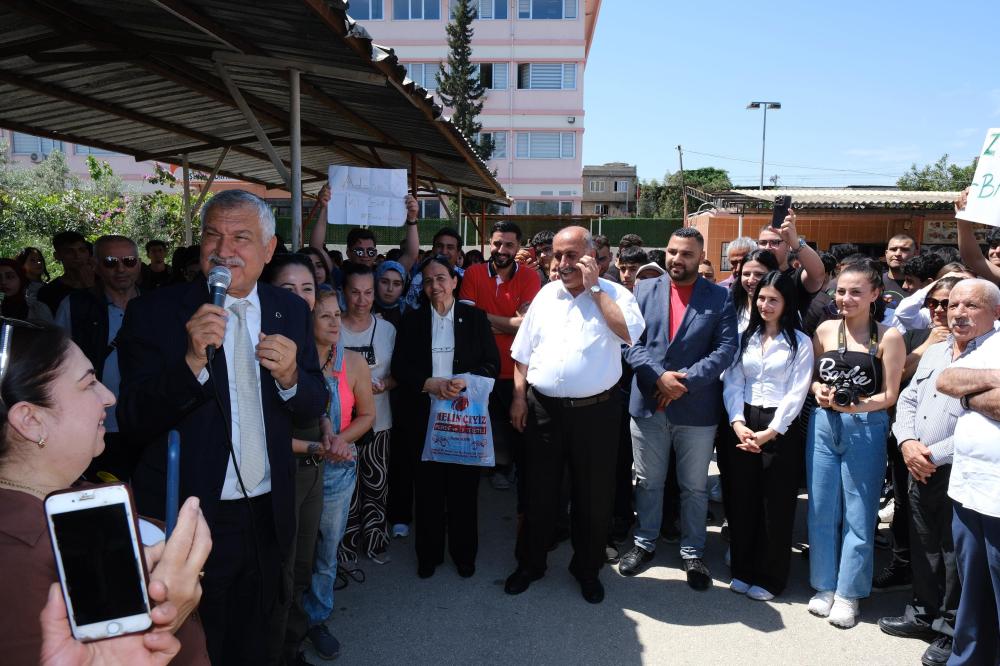 Başkan Zeydan Karalar mezunlar buluşmasına katıldı