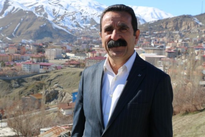 HAKKARİ BELEDİYE BAŞKANI AKIŞ TUTUKLANDI