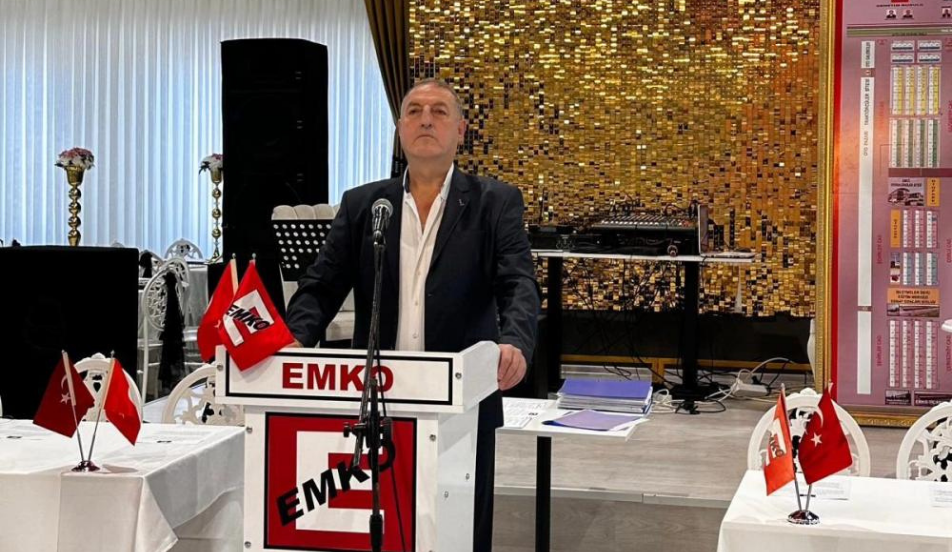 EMKO'DA AHMET YILDIZ GÜVEN TAZELEDİ