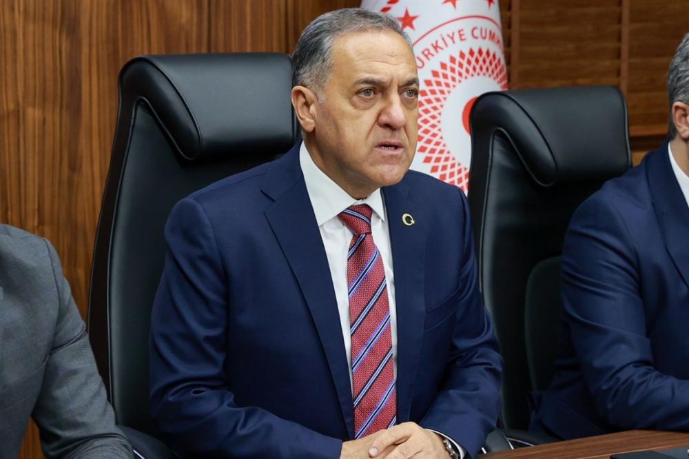 BİNGÖL VALİSİ USTA: “BİNGÖL’DE HASARLI 5 BİN 153 YAPI YIKILDI”
