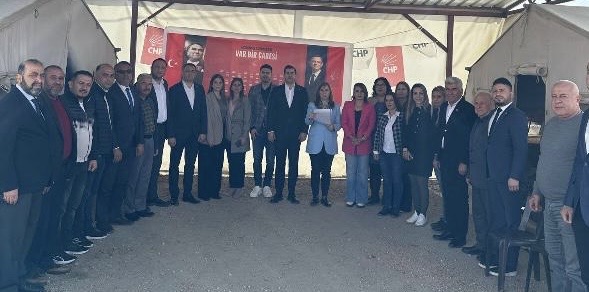 CHP KADIN KOLLARI’NDAN 81 İLDE EŞ ZAMANLI 8 MART BASIN AÇIKLAMASI
