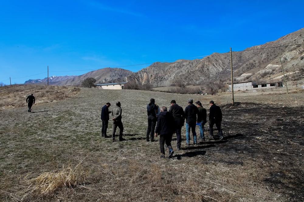 HAKKARİ’DE SOKAK HAYVANLARI İÇİN DOĞAL YAŞAM ALANLARI KURULUYOR