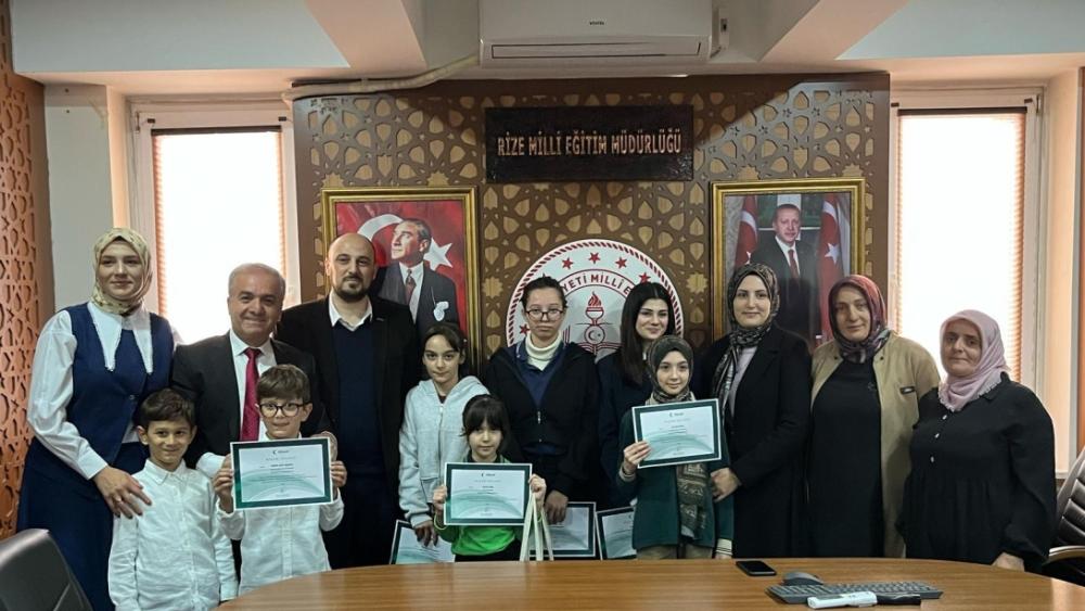 RİZE'DE “SAĞLIKLI NESİL, SAĞLIKLI GELECEK” YARIŞMASINDA ÖDÜLLER SAHİPLERİNİ BULDU