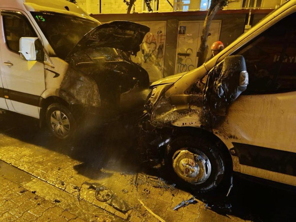 ŞANLIURFA'DA FECİ OLAY! 9 ARAÇ AYNI ANDA KUNDAKLANDI