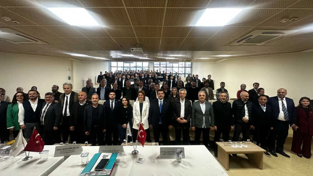Rize'de Lojistik Zirvesi: İyidere Limanı'nın Hukuki ve Ticari Boyutu Masaya Yatırıldı