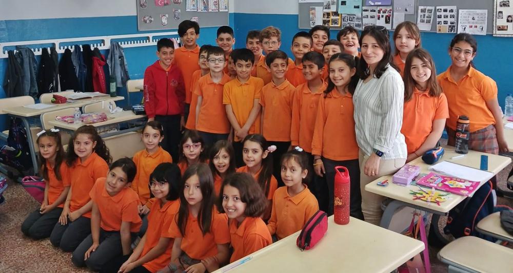 GELİBOLU'DAN AĞRI'YA VEFA KÖPRÜSÜ: ÖĞRETMEN VE ÖĞRENCİLERDEN ANLAMLI DESTEK