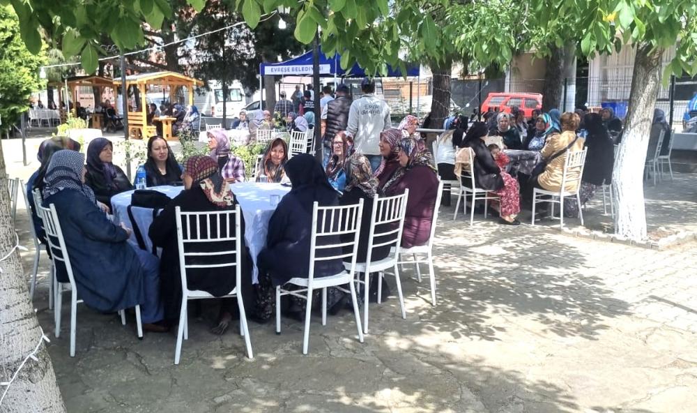 Evreşe'de Geleneksel Köy Hayrı ve Yağmur Duası Bir Arada Yapıldı