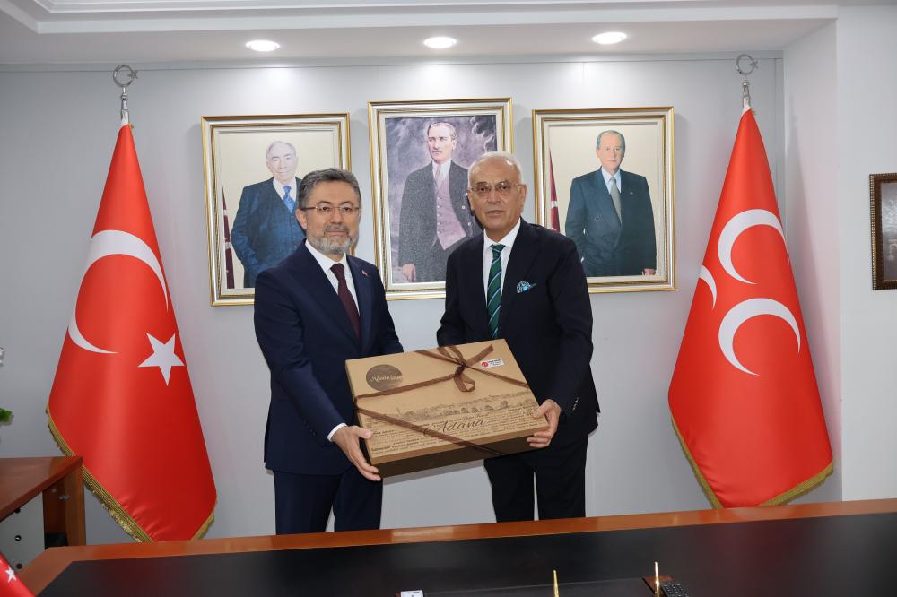 SEYHAN BELEDİYE BAŞKANI TEKİN'DEN ADANA HALİ VE PAZARCI ESNAFINA DESTEK ZİYARETİ