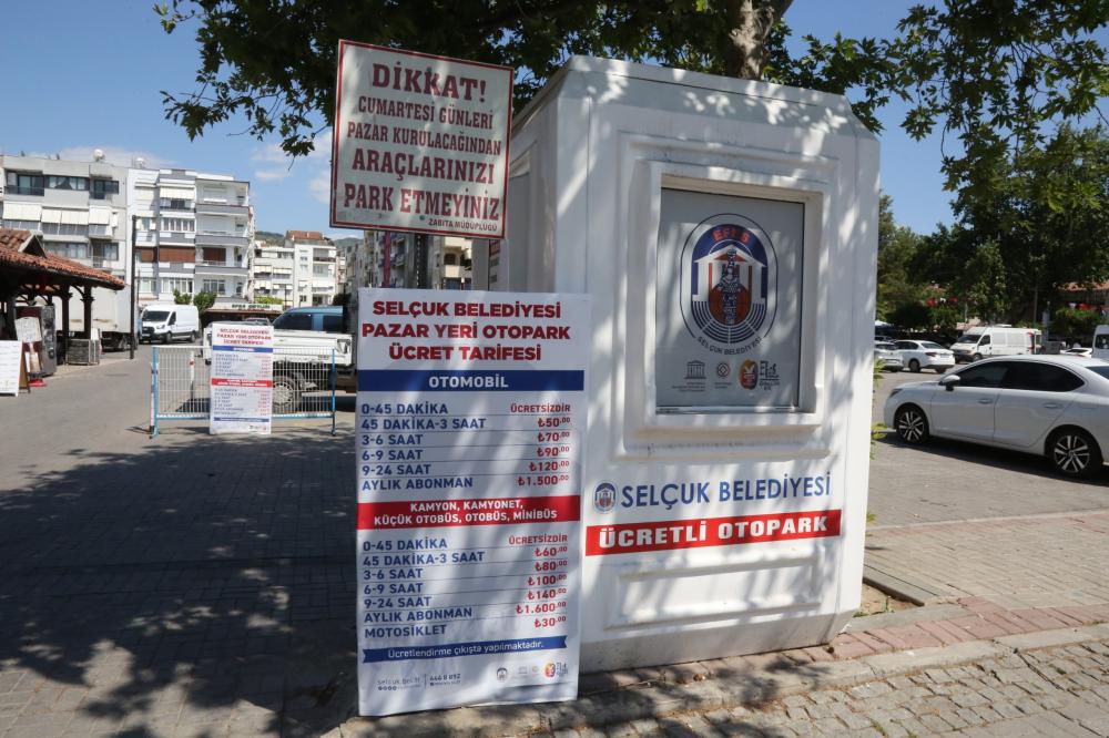 EFES SELÇUK’TA PAZAR YERİ OTOPARKINDA HEM ÜCRETSİZ SÜRE ARTTI HEM ABONMANLIK BAŞLADI