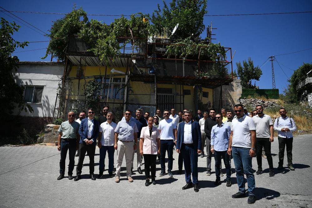 BÜYÜKŞEHİR’DEN HACILAR’DA METRUK YAPI VE HASARLI YAPI TESPİT SEMİNERİ VE SAHA UYGULAMASI